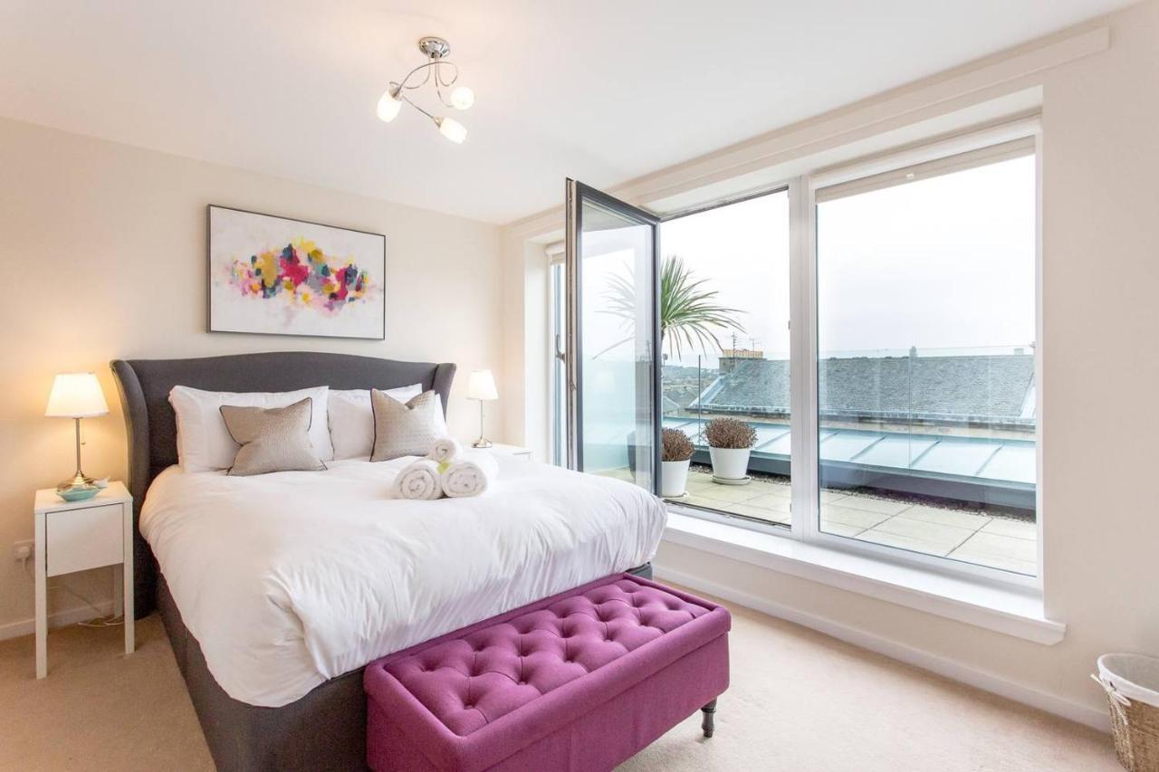 Apartment Altido Luxury Penthouse With Balcony Minutes From Secchydro Glasgow