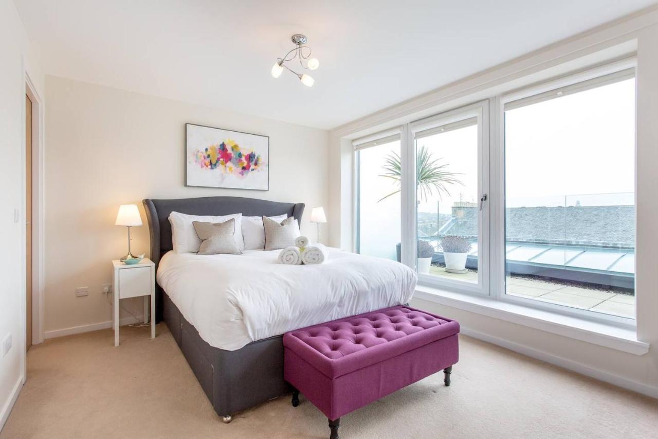 Altido Luxury Penthouse With Balcony Minutes From Secchydro