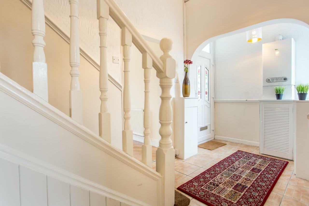 Lomond Serviced Apartments- Hydro House Holiday home *