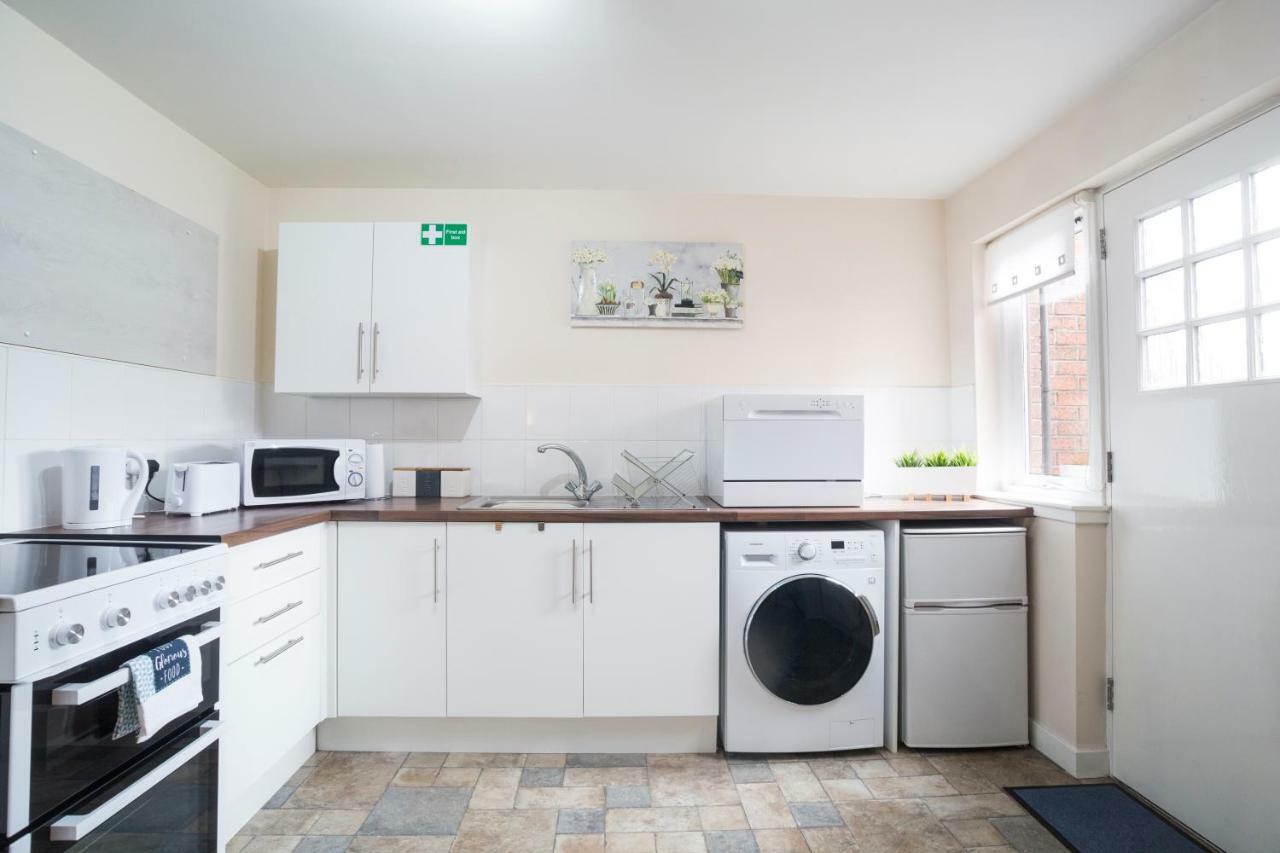 Lomond Serviced Apartments- Emirates Apartment Glasgow