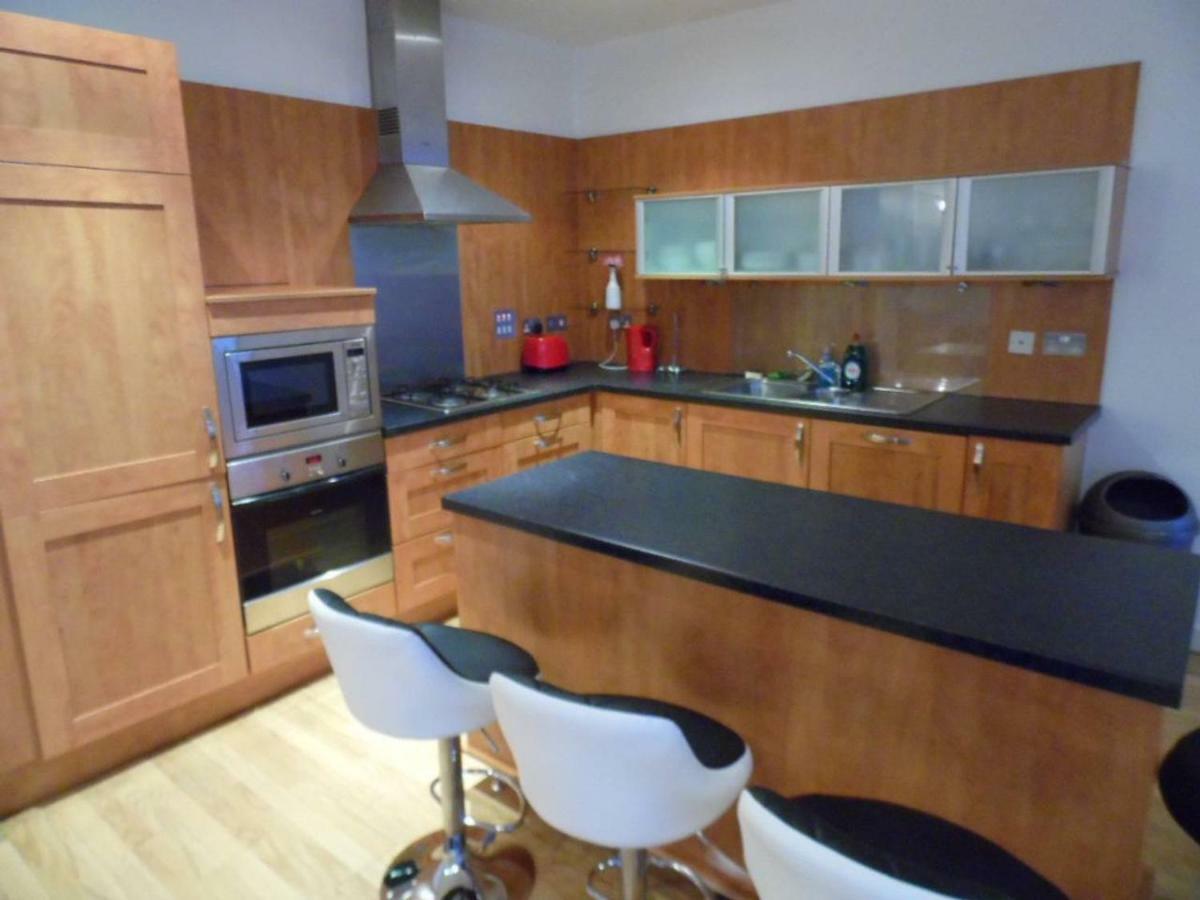 Modern 2-bedroom Near Sse Hydro And Sec Apartment