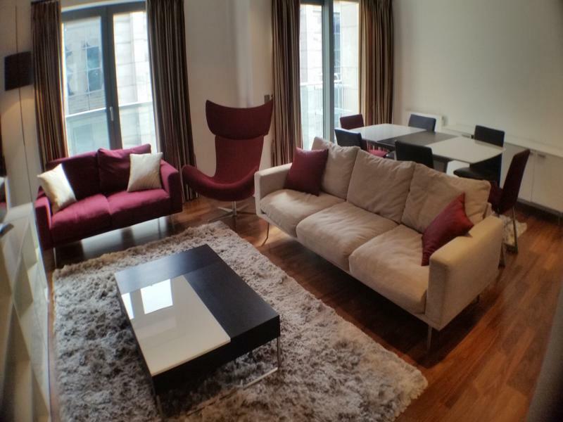Buchanan Street 3 Bedroom *