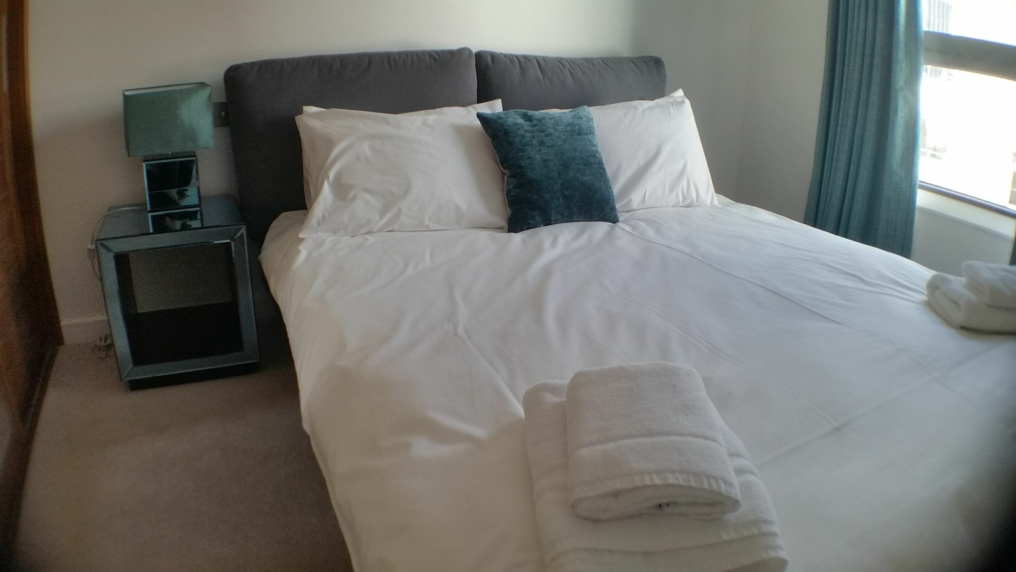 Apartment Buchanan Street 3 Bedroom *