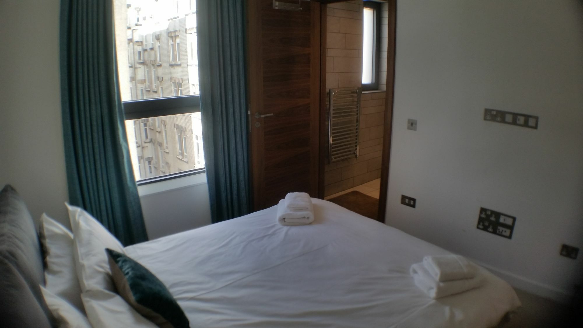 Buchanan Street 3 Bedroom