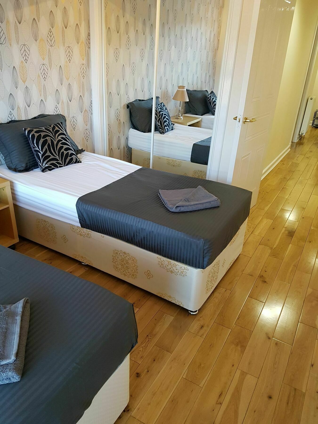 Great Western Road - 2 Bedroom Apartment