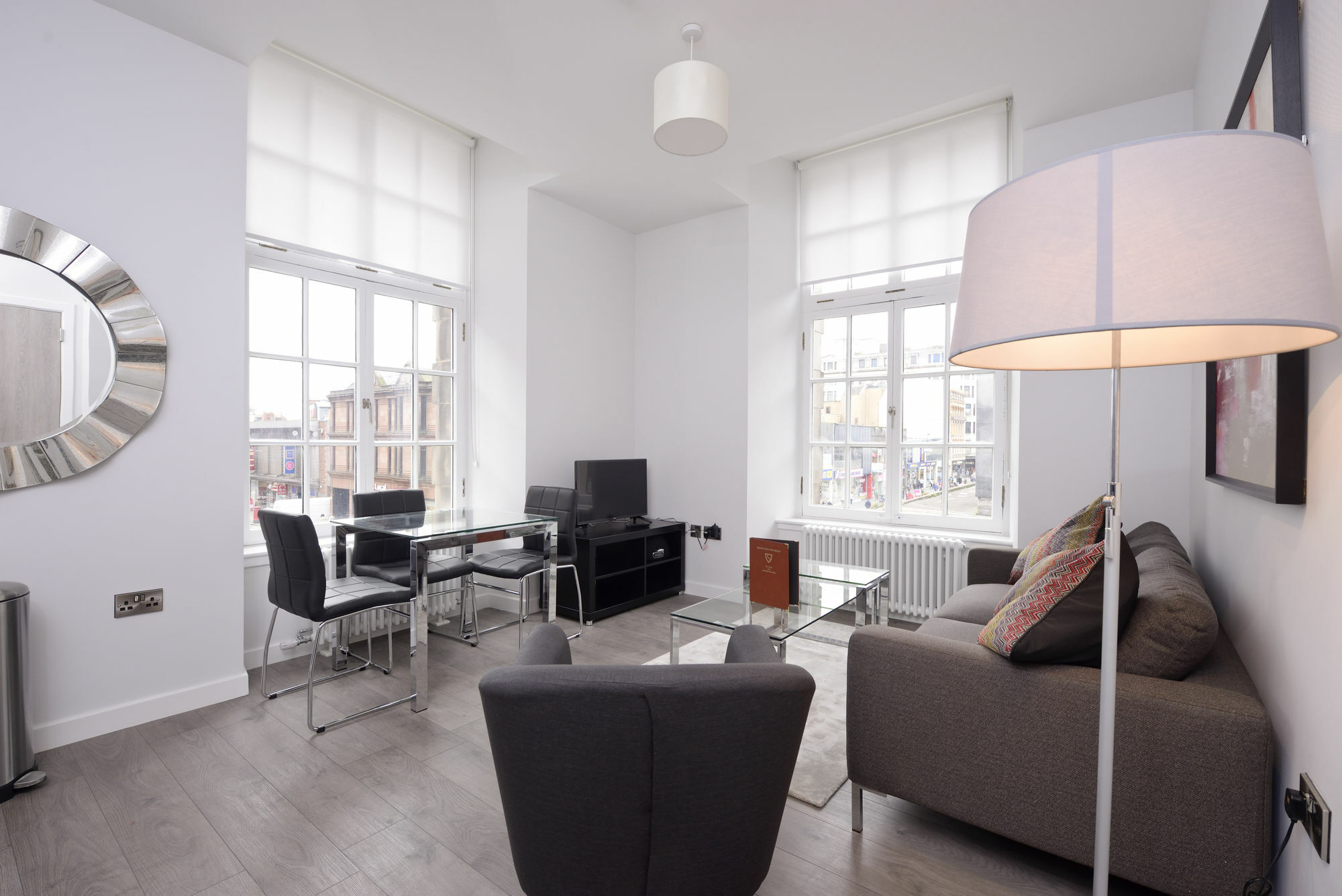 Glassford Apartment