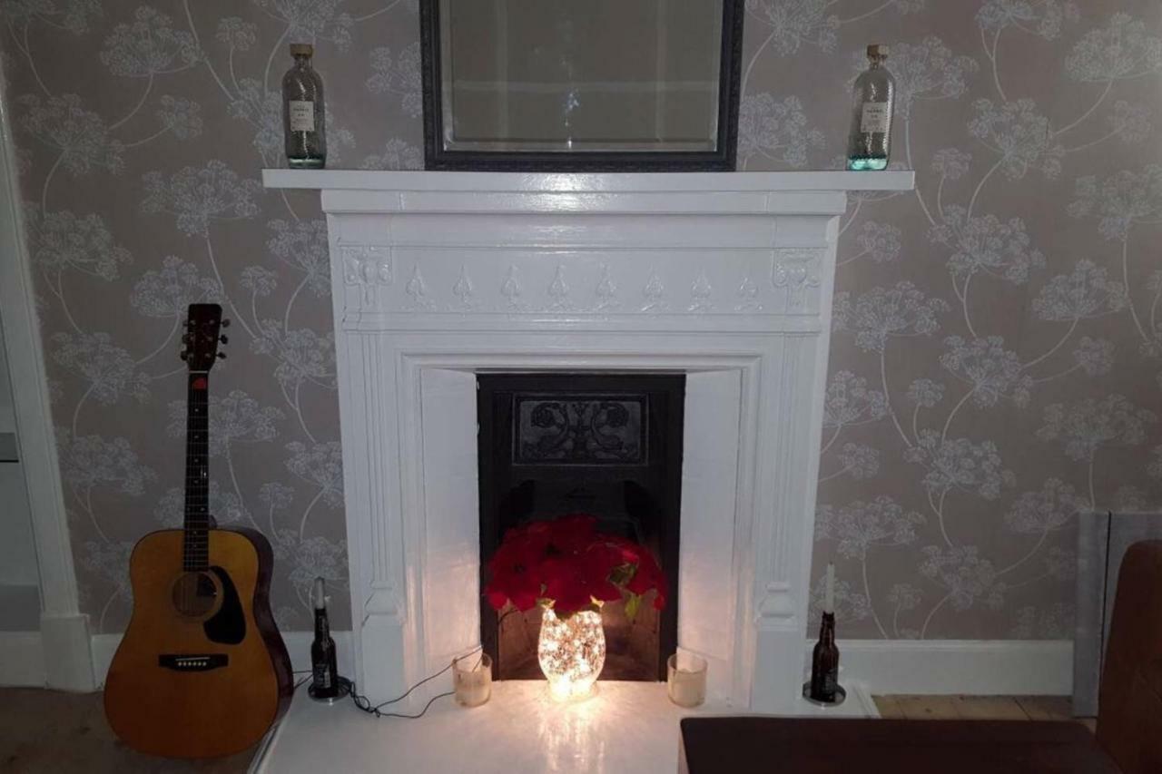 Lovely Victorian 2 Bed Apartment Glasgow