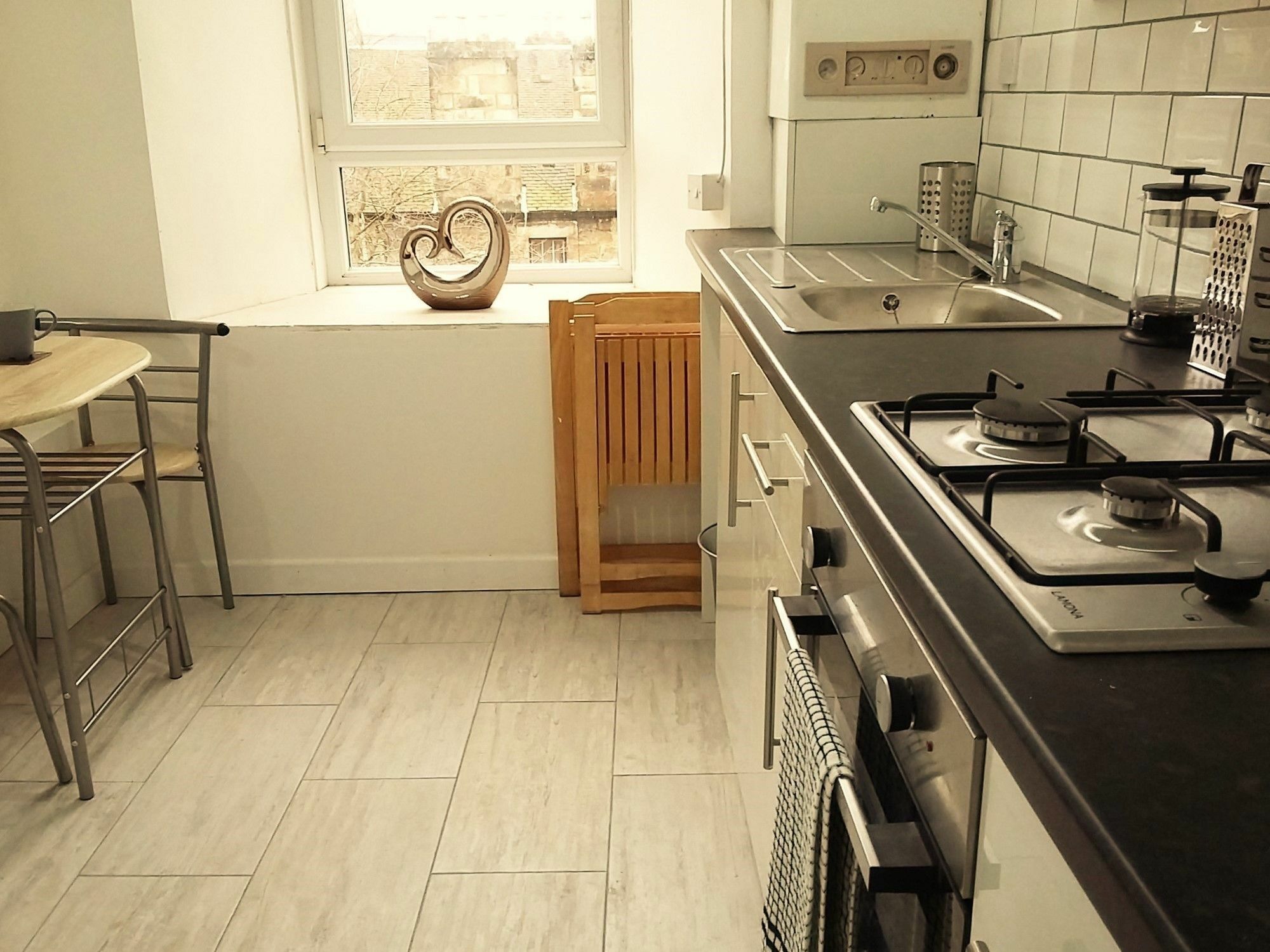 3 Bed Near Botanic Gardens Glasgow