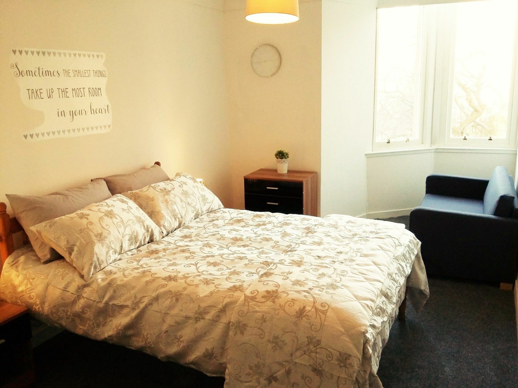 3 Bed Near Botanic Gardens * Glasgow