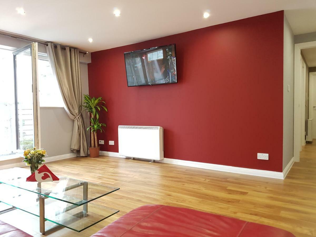 Glasgow's Modern & Stylish 3 Bedroom Aparment Glasgow