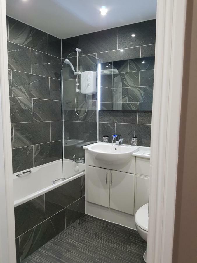 Glasgow's Modern & Stylish 3 Bedroom Aparment *
