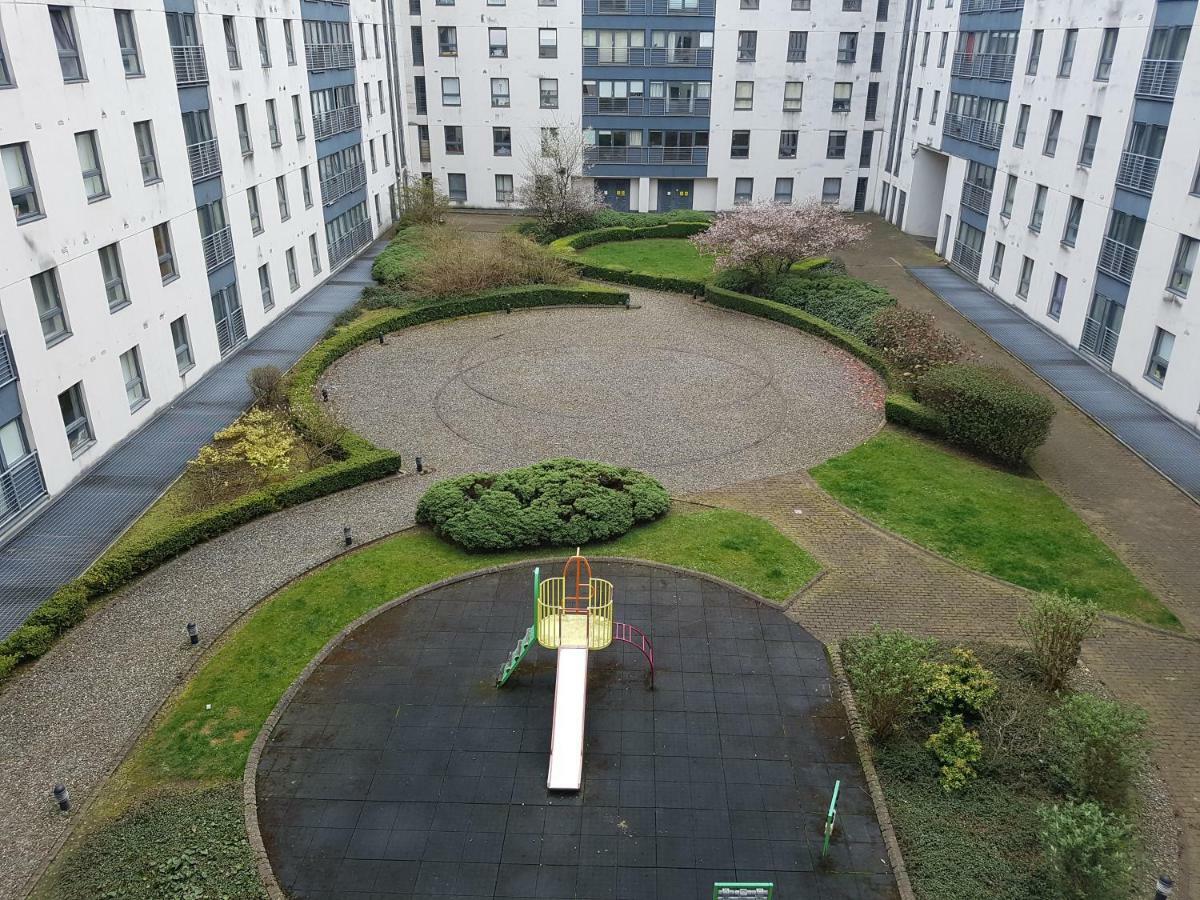 Glasgow's Modern & Stylish 3 Bedroom Aparment Glasgow