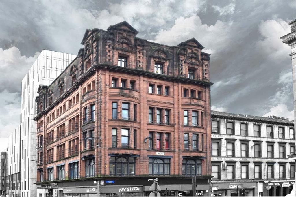 203 Pitt Street Apartment