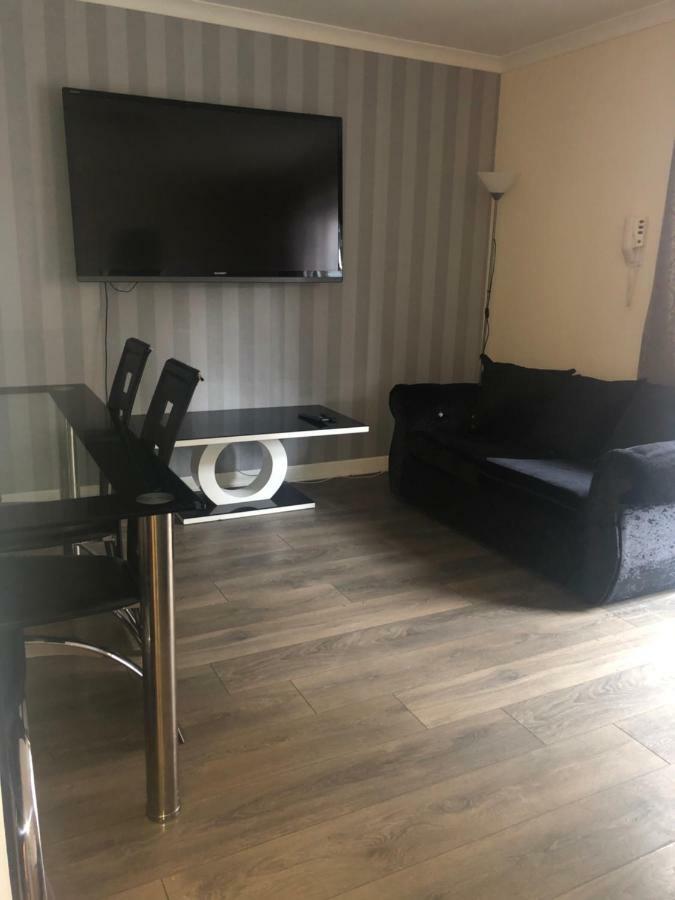 Apartment 2 Bedroom At Secc Hydro Free Parking Glasgow
