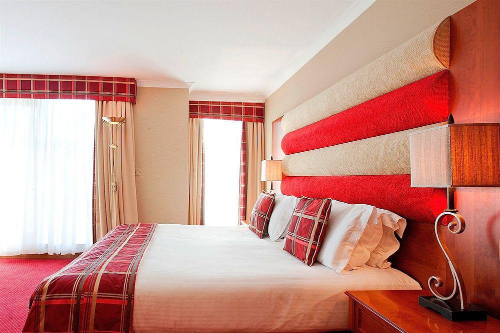 Carlton George Hotel 4*