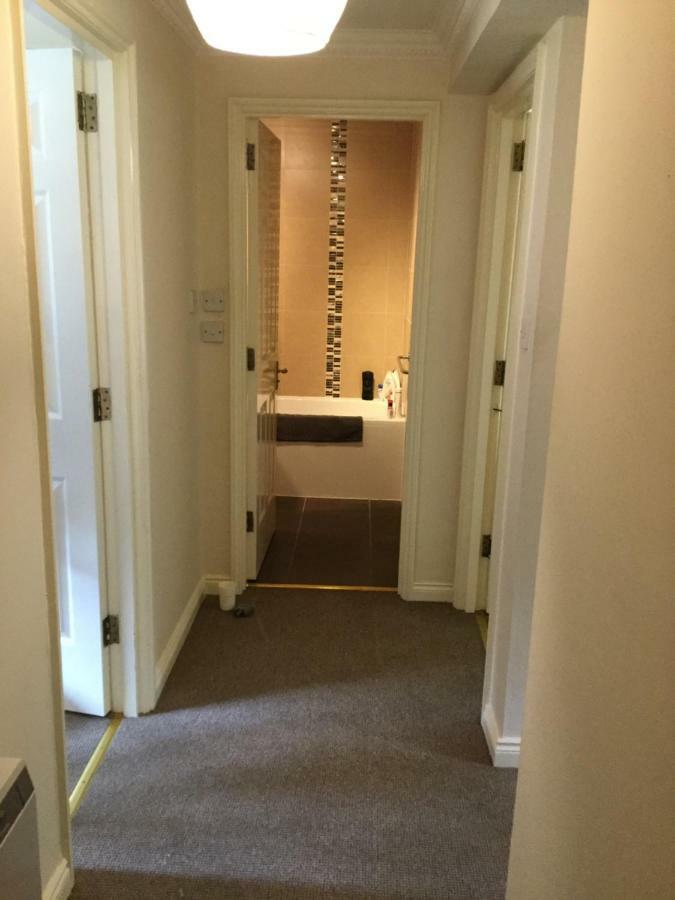 Apartment 2 Bed City With Parking *