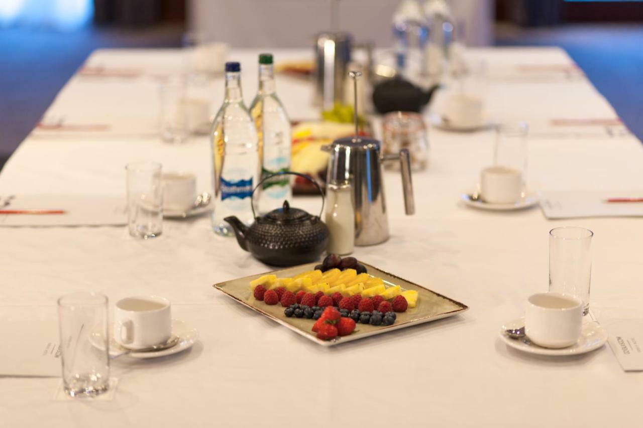 West By Compass Hospitality 3*