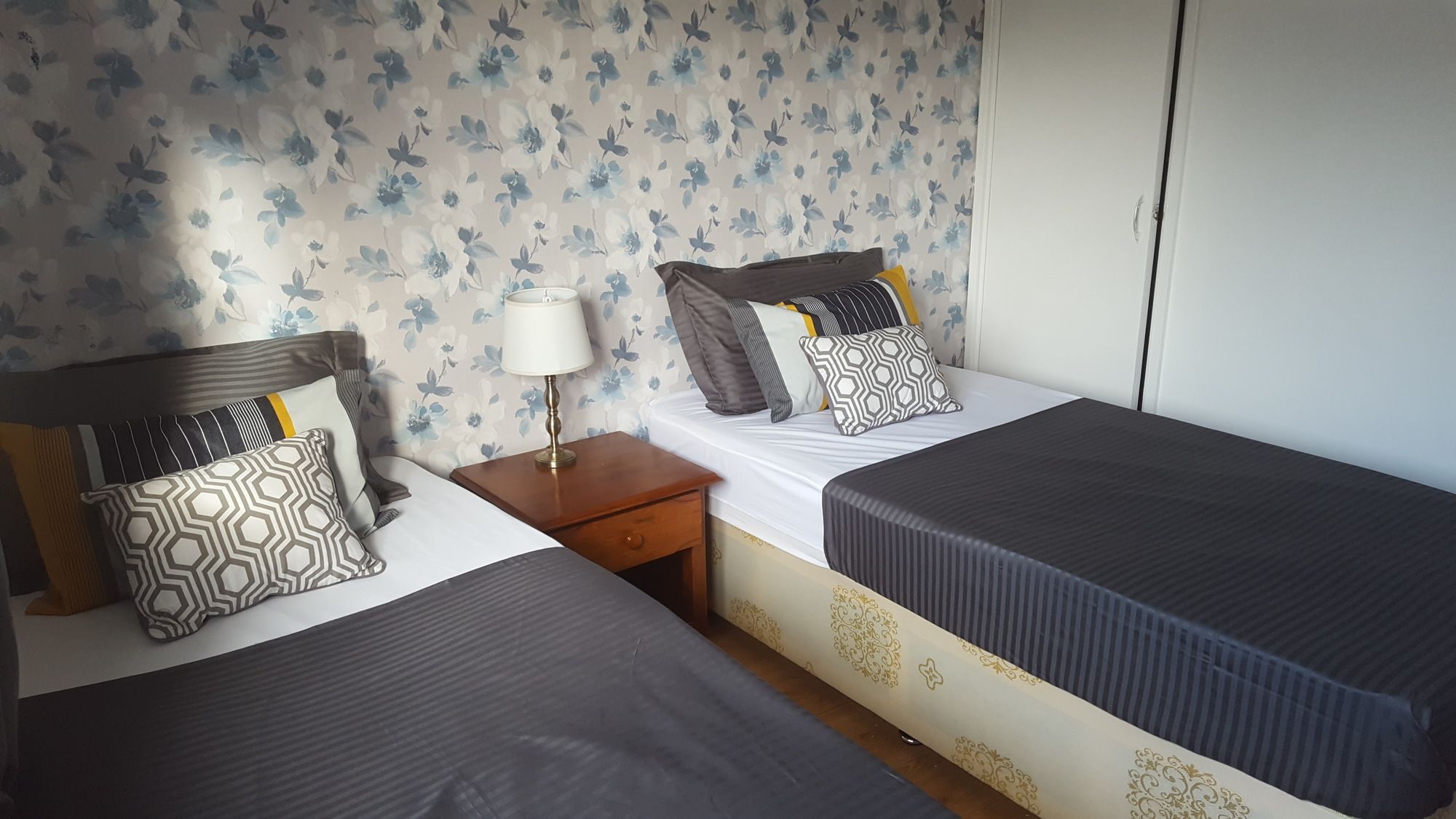 Kennedy Place - 1 Bedroom Apartment *