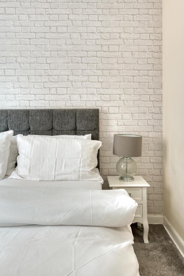 2 Bedroom At Secc Hydro Free Parking *