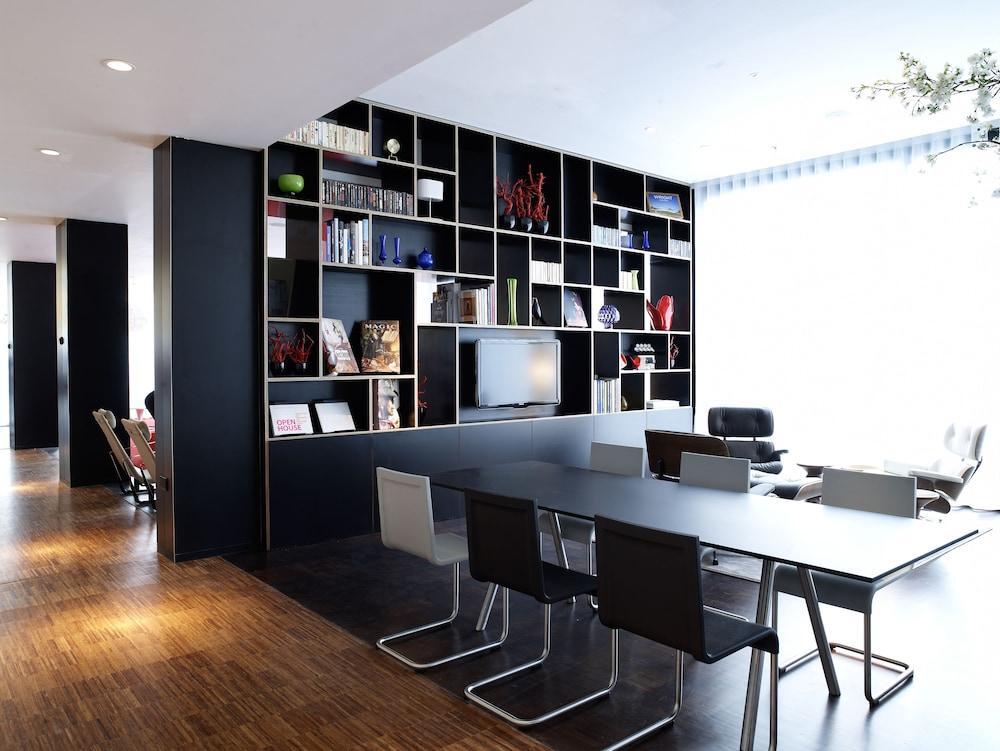 Citizenm Hotel 4*
