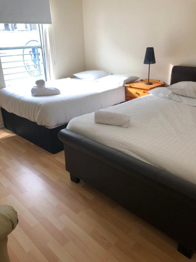 Bed & Breakfast Wallace Hide Out Glasgow