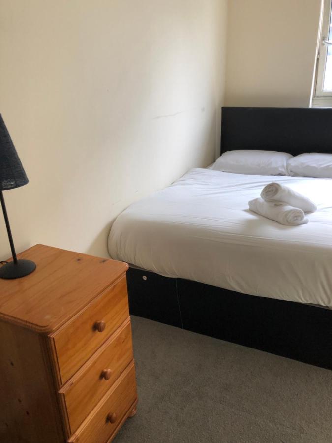 Bed & Breakfast Wallace Hide Out Glasgow