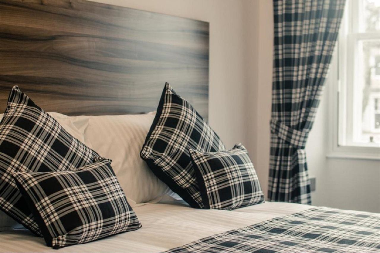 Royal West End 3*