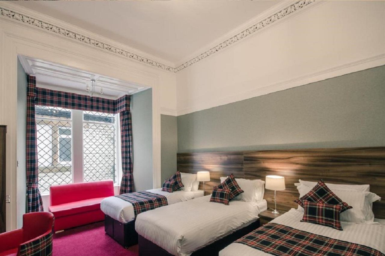 Royal West End Hotel 3*