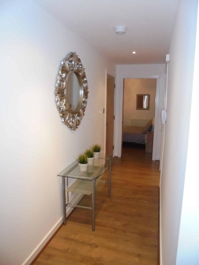 Glasgow City Centre Oswald Street Apartment *