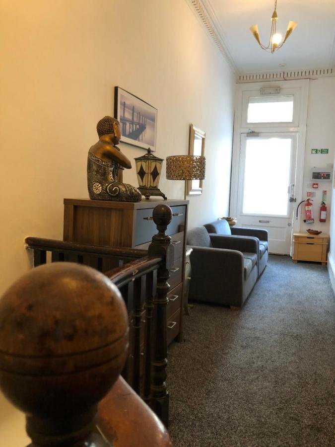 Bed & Breakfast Renfrew At Centre Glasgow