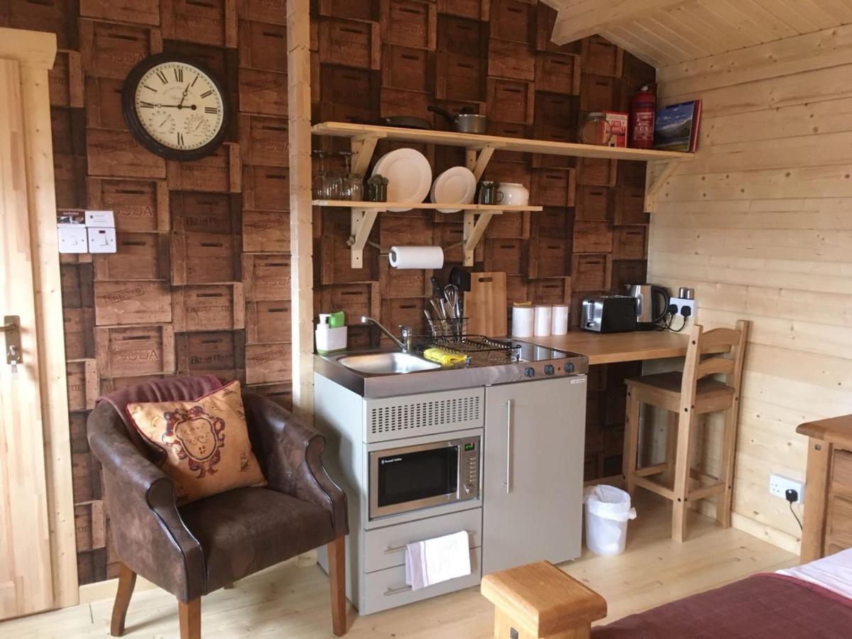 Auchenlea Lodge *
