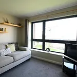 Arcview - Sec Hydro Two Bed Flat With Free Parking And Great View