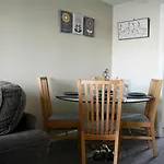Arcview - Sec Hydro Two Bed Flat With Free Parking And Great View