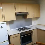 A Double Bedroom Near Glasgow City Centre Not In Great Condition Suitable For Short Stay