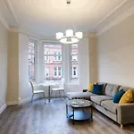 Spacious Recently Renovated Two Bedroom Property, Free Parking