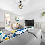 I\'M Your Host - Bridgeton House