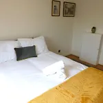 Charming 2 Bed Apt Close To City And Sec Hydro