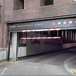 Sauchiehall Street Apartment