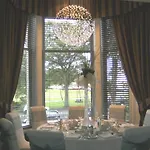 Number 10 Hotel
