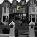 Number 10 Hotel