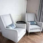 Stunning 3 Bed Penthouse In West End