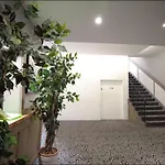 Kings Park Hotel