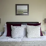 Artisan Apartment