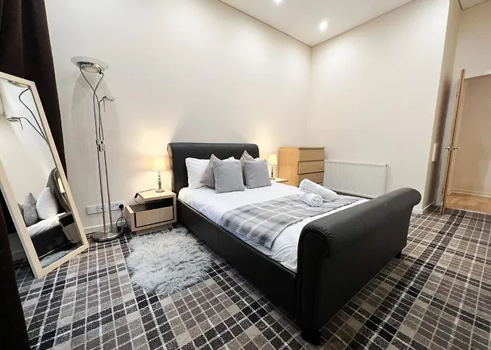 Queen Street City Centre Apartment