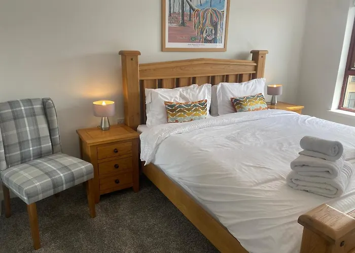 Central West End City Apartment
