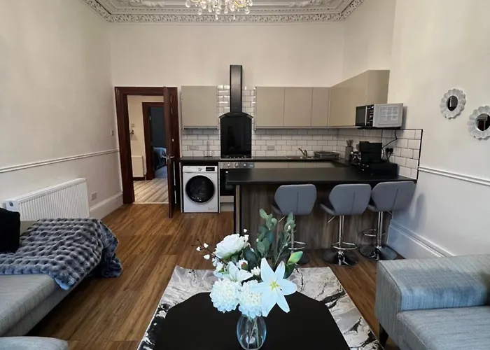 Sauchiehall Street Apartment