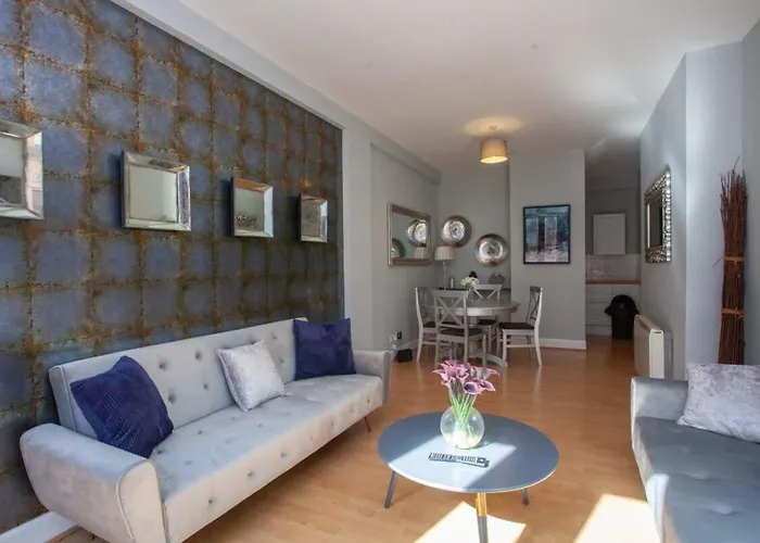 Modern And Refurbished Flat In Merchant City