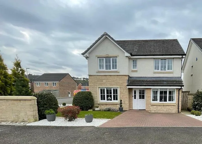 Entire 4 Bed Perfect Family Home In Glasgow