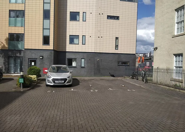 Glasgow City Charlotte Service Aparments