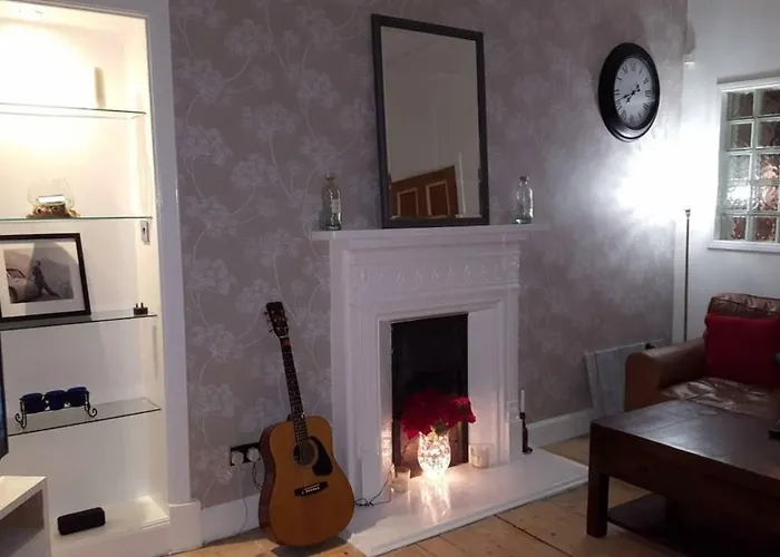 Lovely Victorian 2 Bed Apartment